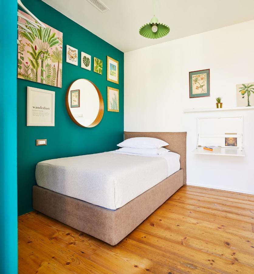 Tropical Micro Studio With Terrace And Duomo Views Milán Exteriér fotografie