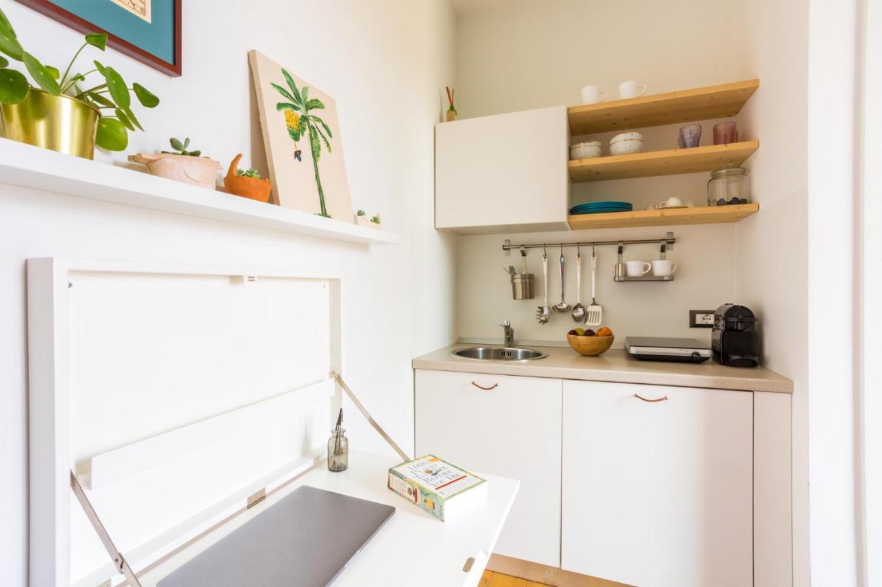 Tropical Micro Studio With Terrace And Duomo Views Milán Exteriér fotografie