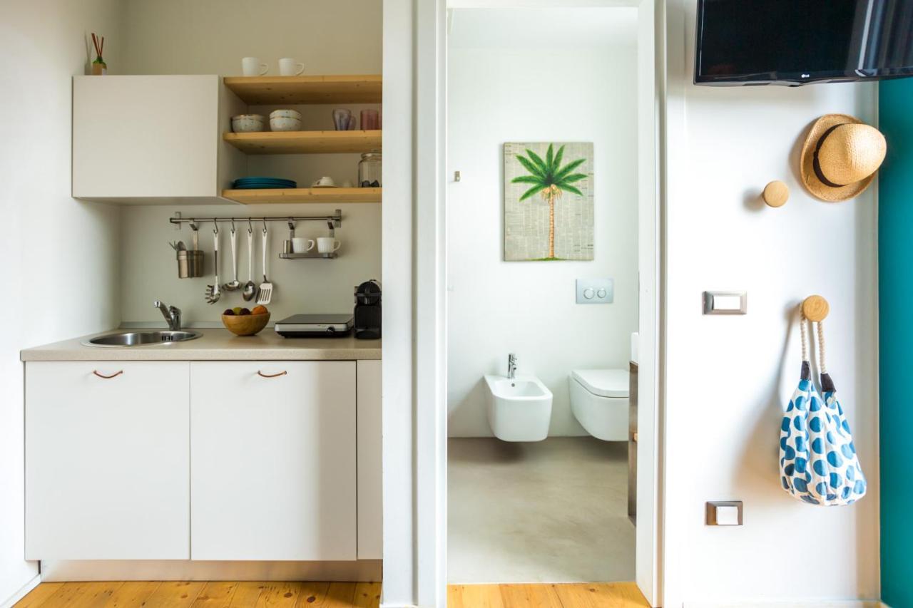 Tropical Micro Studio With Terrace And Duomo Views Milán Exteriér fotografie